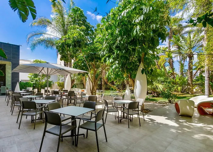 Areca Hotel