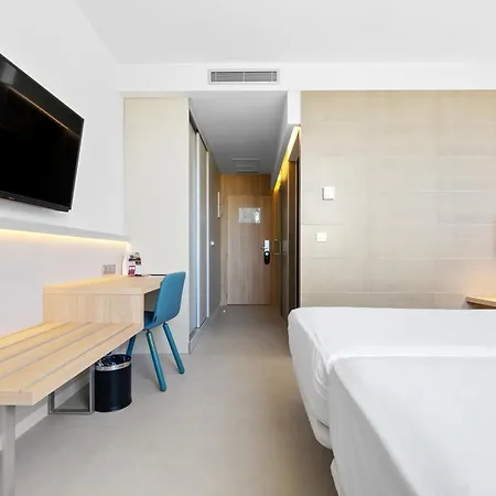 ホテル アレカ 4*