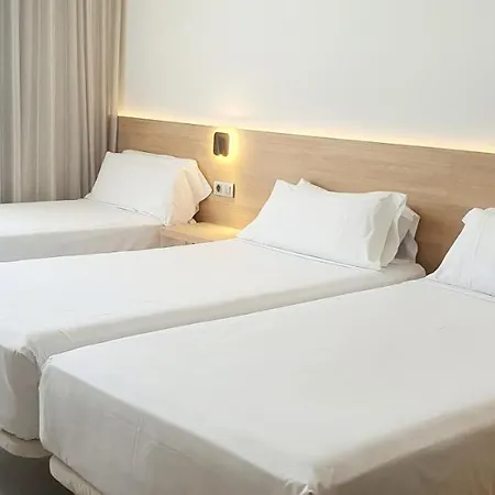 ホテル アレカ 4*