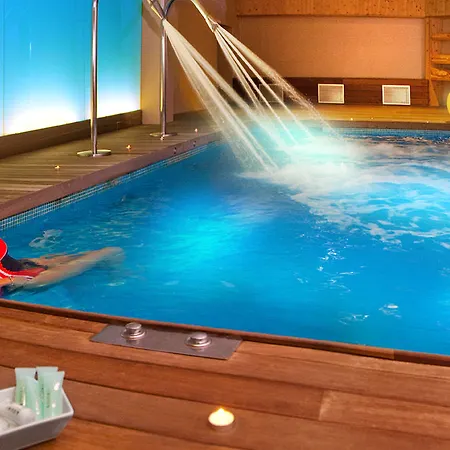 ホテル アレカ トレリャノ